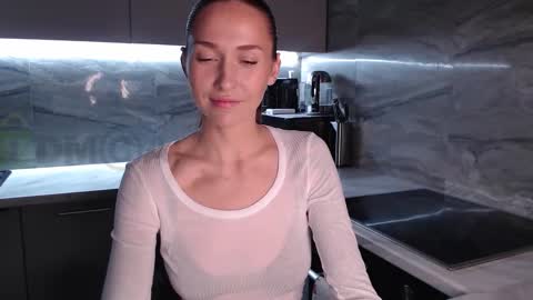 i need it so much 3  online show from 10-27-25, 07:51