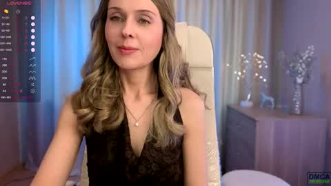 Snapshot of wild_berrrie chatting on 04-27-26, 02:48 Alice online show from 04-27-26, 02:48