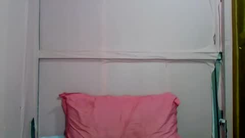 wild_doll69 online show from 06-03-26, 10:51
