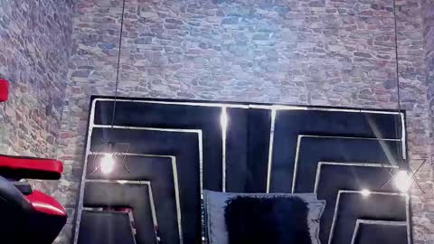 wild_firee_ online show from 02-26-26, 07:57