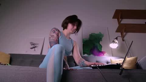 wild_peony online show from 12-08-24, 01:36