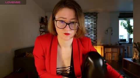 wild_peony online show from 10-26-25, 02:01