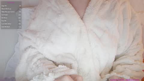 Snapshot of wild_seduction chatting on 02-01-26, 09:30 Ella online show from 02-01-26, 09:30
