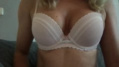 Liesbeth online show from 07-10-26, 09:34