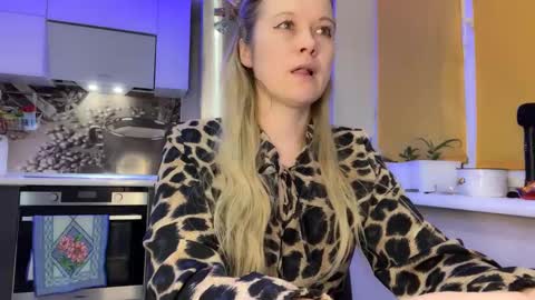 Olivia online show from 01-07-25, 11:05