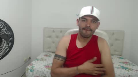 Snapshot of wildchris_ chatting on 01-12-26, 02:33 wildchris_ online show from 01-12-26, 02:33