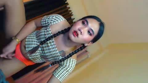 Lianelaiza online show from 03-13-26, 06:47