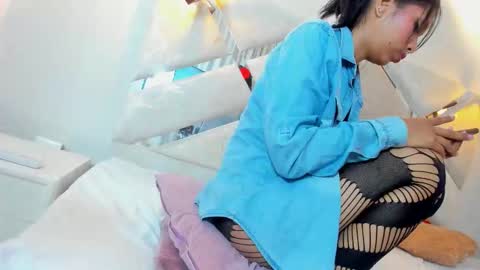 Snapshot of wildkiitty chatting on 02-15-26, 08:24 Kitty online show from 02-15-26, 08:24