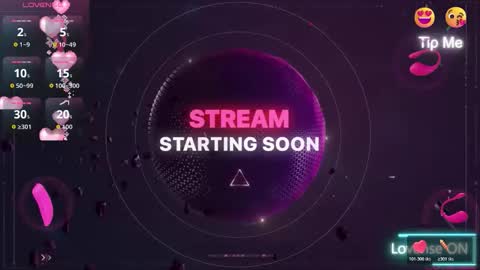 Snapshot of wildmaxine chatting on 12-21-25, 12:56 MAX online show from 12-21-25, 12:56