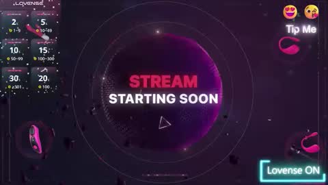 Snapshot of wildmaxine chatting on 03-05-26, 12:12 MAX online show from 03-05-26, 12:12