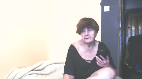 WildRedCat online show from 09-23-25, 10:18