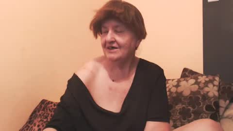 WildRedCat online show from 06-11-26, 06:17