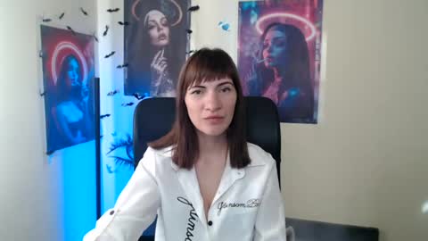 Snapshot of wildsoul8 chatting on 07-25-26, 06:11 Rosalinda online show from 07-25-26, 06:11