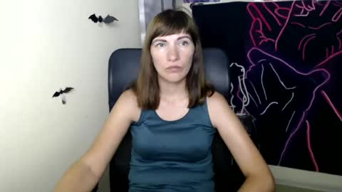 Snapshot of wildsoul8 chatting on 08-04-26, 06:10 Rosalinda online show from 08-04-26, 06:10
