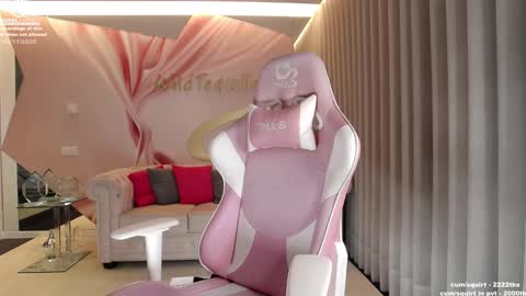 Lili online show from 11-05-25, 08:42