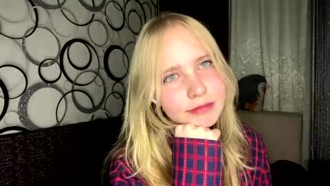 Anny online show from 06-01-26, 12:18