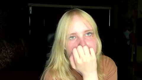 Anny online show from 06-05-26, 10:21