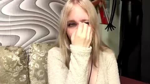Anny online show from 07-26-26, 09:05