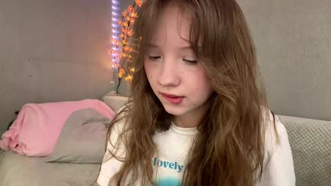 Olivia online show from 04-10-26, 03:17