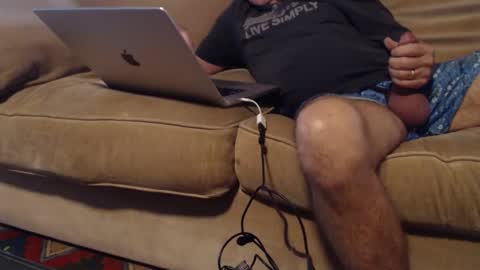 Snapshot of williamandmary chatting on 10-22-25, 02:06 williamandmary online show from 10-22-25, 02:06