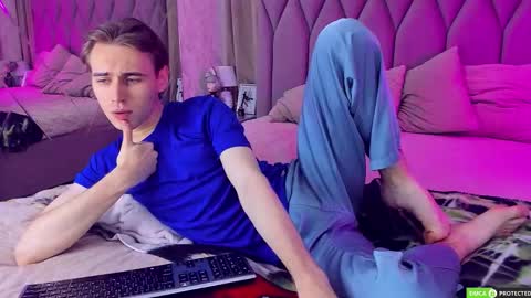 William online show from 09-21-25, 03:08