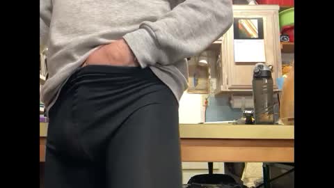 Snapshot of willirob chatting on 03-05-25, 10:21 William online show from 03-05-25, 10:21