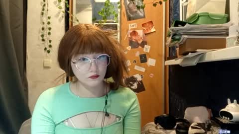 Phoebe online show from 03-09-26, 08:24