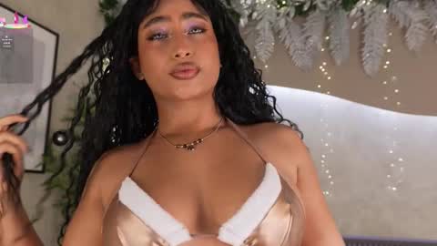 Snapshot of willow_hendrix chatting on 12-18-25, 11:49 Ms Willow online show from 12-18-25, 11:49