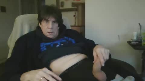 willtie26 online show from 01-01-25, 08:58