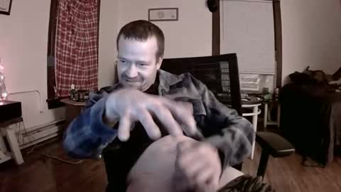 Snapshot of willydogg83 chatting on 12-02-25, 01:00 willydogg83 online show from 12-02-25, 01:00