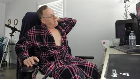 Snapshot of willyskynn chatting on 05-29-26, 06:17 WillySkynn online show from 05-29-26, 06:17