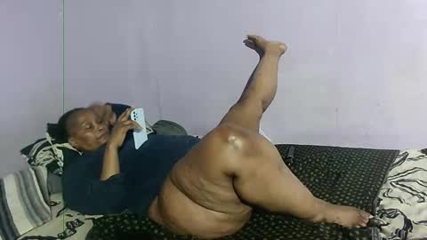 wilmaassylum online show from 01-07-25, 01:03