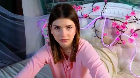 Vicki3 online show from 03-23-26, 07:01