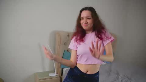 Snapshot of wilmavitanza chatting on 09-16-25, 04:35 for u Alise online show from 09-16-25, 04:35