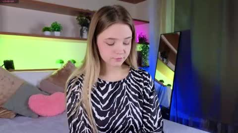 Mary online show from 04-21-26, 03:39