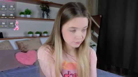 Snapshot of wilonebute chatting on 04-24-26, 03:14 Mary online show from 04-24-26, 03:14
