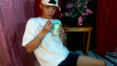 Snapshot of win_boy chatting on 06-24-26, 09:52 win_boy online show from 06-24-26, 09:52