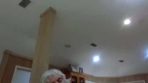 Gundja  Man online show from 04-22-26, 02:25