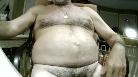 Snapshot of winedog2020 chatting on 05-18-26, 04:29 Gundja Man online show from 05-18-26, 04:29