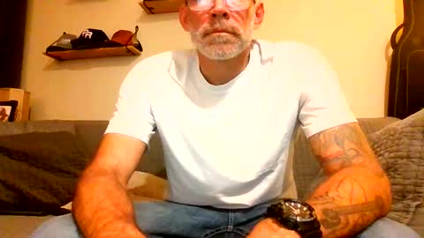 wingnutt765733 online show from 02-12-26, 04:29