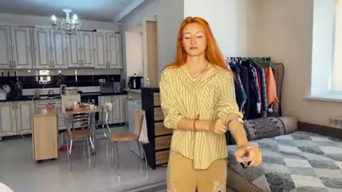 Snapshot of winifredzacek chatting on 07-31-26, 05:18 Wini online show from 07-31-26, 05:18