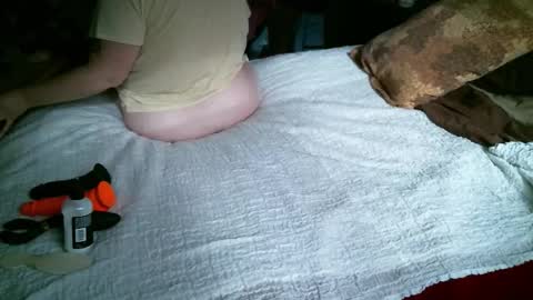 Winnie online show from 02-23-26, 05:21