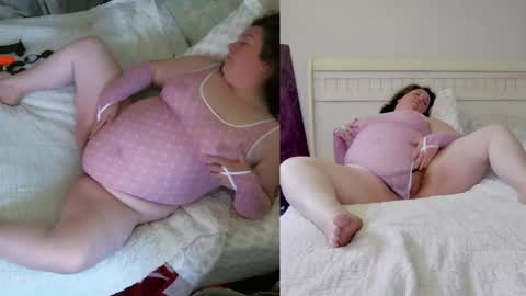 Snapshot of winnieatplay chatting on 06-01-26, 04:52 Winnie online show from 06-01-26, 04:52
