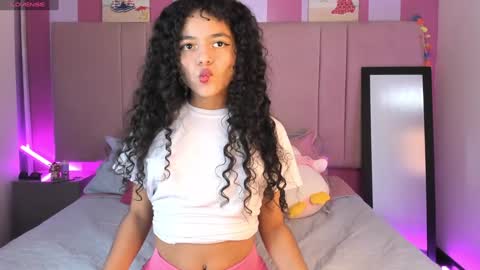 Snapshot of winnifer_gonzalez chatting on 12-13-24, 05:16 Winnifer Gonzalez online show from 12-13-24, 05:16