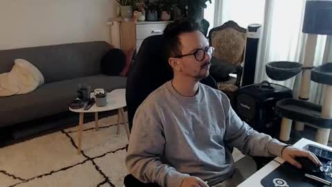 cream36 online show from 10-10-25, 08:24