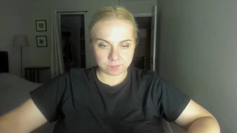 Winter Miracle online show from 11-17-25, 07:47