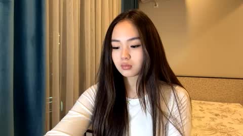 Amina online show from 11-07-25, 03:12