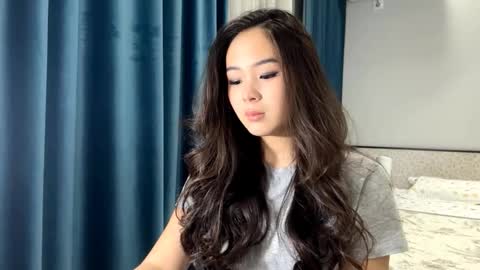 Amina online show from 11-10-25, 02:49