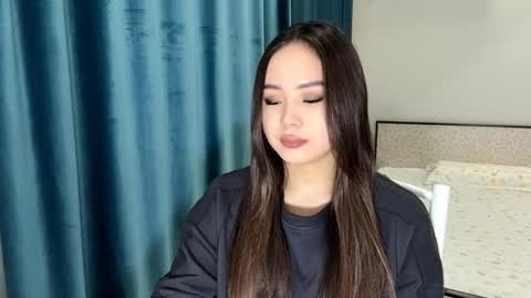 Snapshot of winterluchini chatting on 02-11-26, 02:11 Amina online show from 02-11-26, 02:11