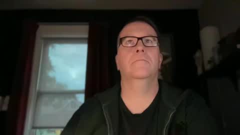 Snapshot of wintyr chatting on 10-13-25, 10:32 wintyr online show from 10-13-25, 10:32